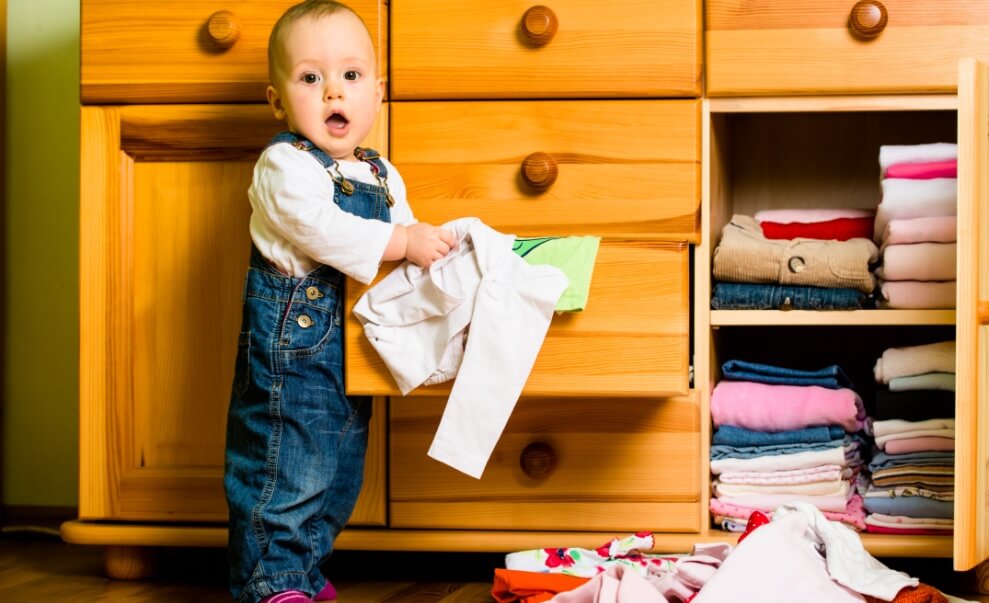 Chaos bad days - disorganization Domestic chores -
