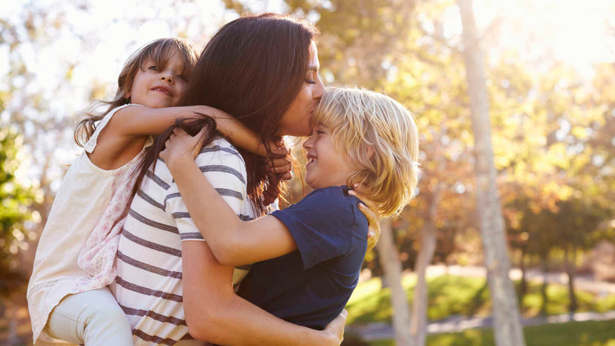 Mom and Kids hero header
